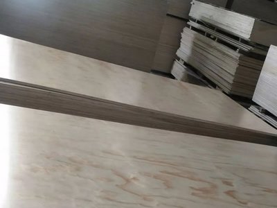 Contrachapado, madera contrachapada con barniz UV