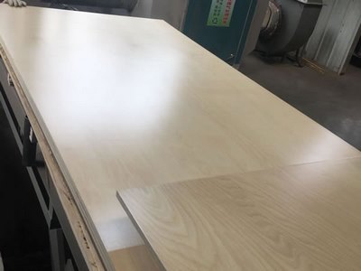 Contrachapado, madera contrachapada con barniz UV