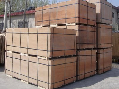 Contrachapado, madera contrachapada con barniz UV