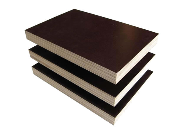 Madera contrachapada comercial
